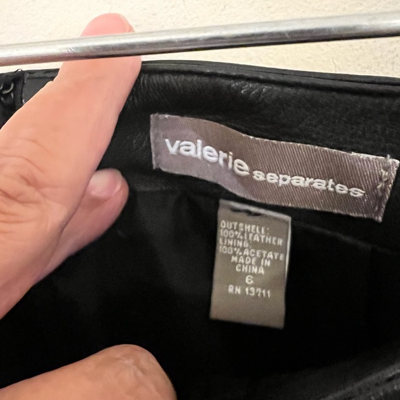 Valerie black 100% leather skirt - Picture 6 of 6